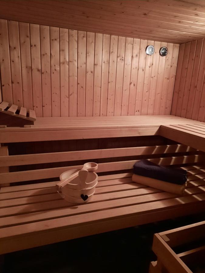 Grosse Auszeit Eifel Mit Sauna, Kamin Und Terrasse Nettersheim エクステリア 写真